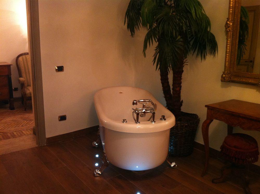 Navona Gallery Bed & Breakfast 3*